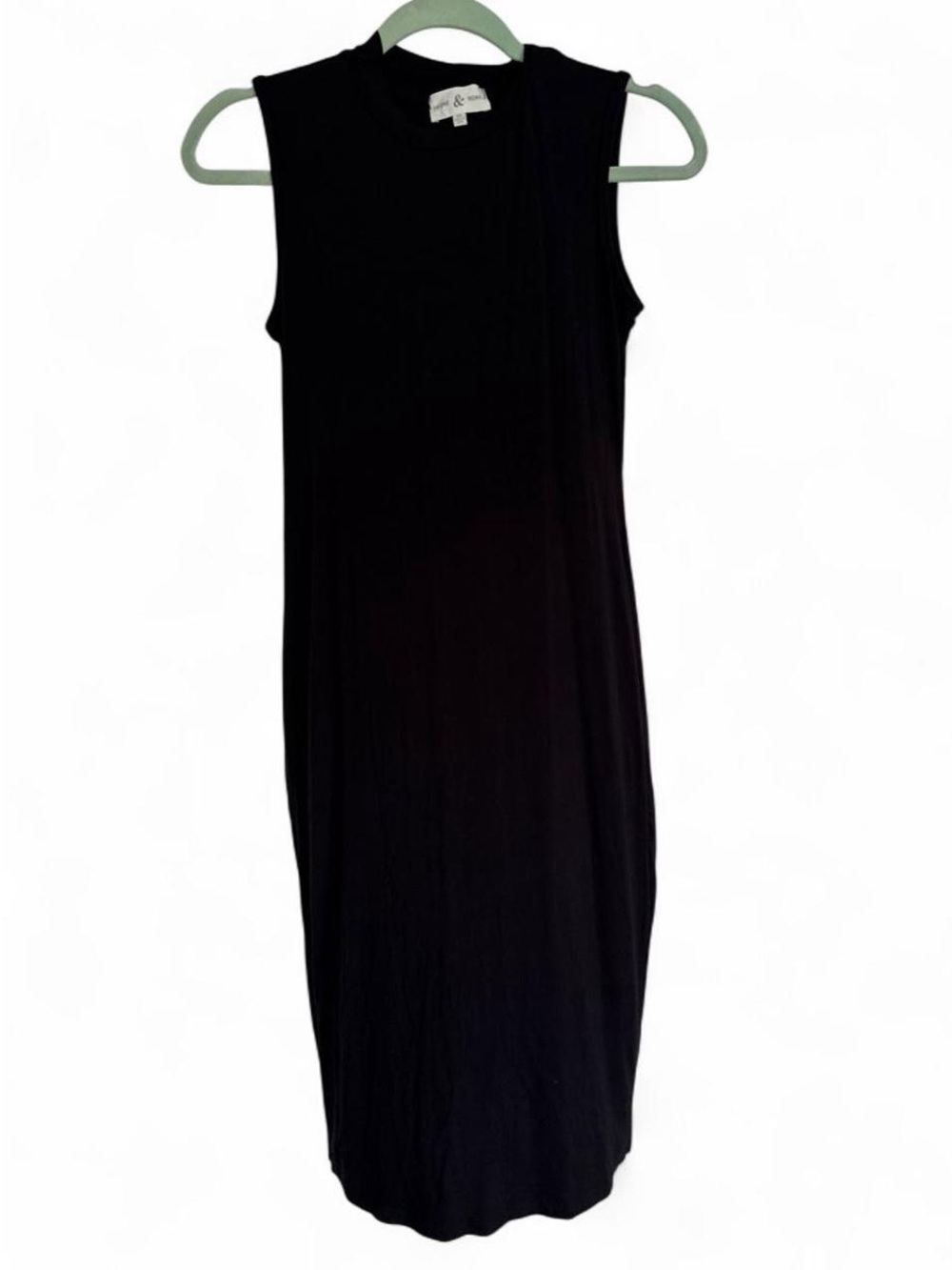 Thyme & Honey black midi dress